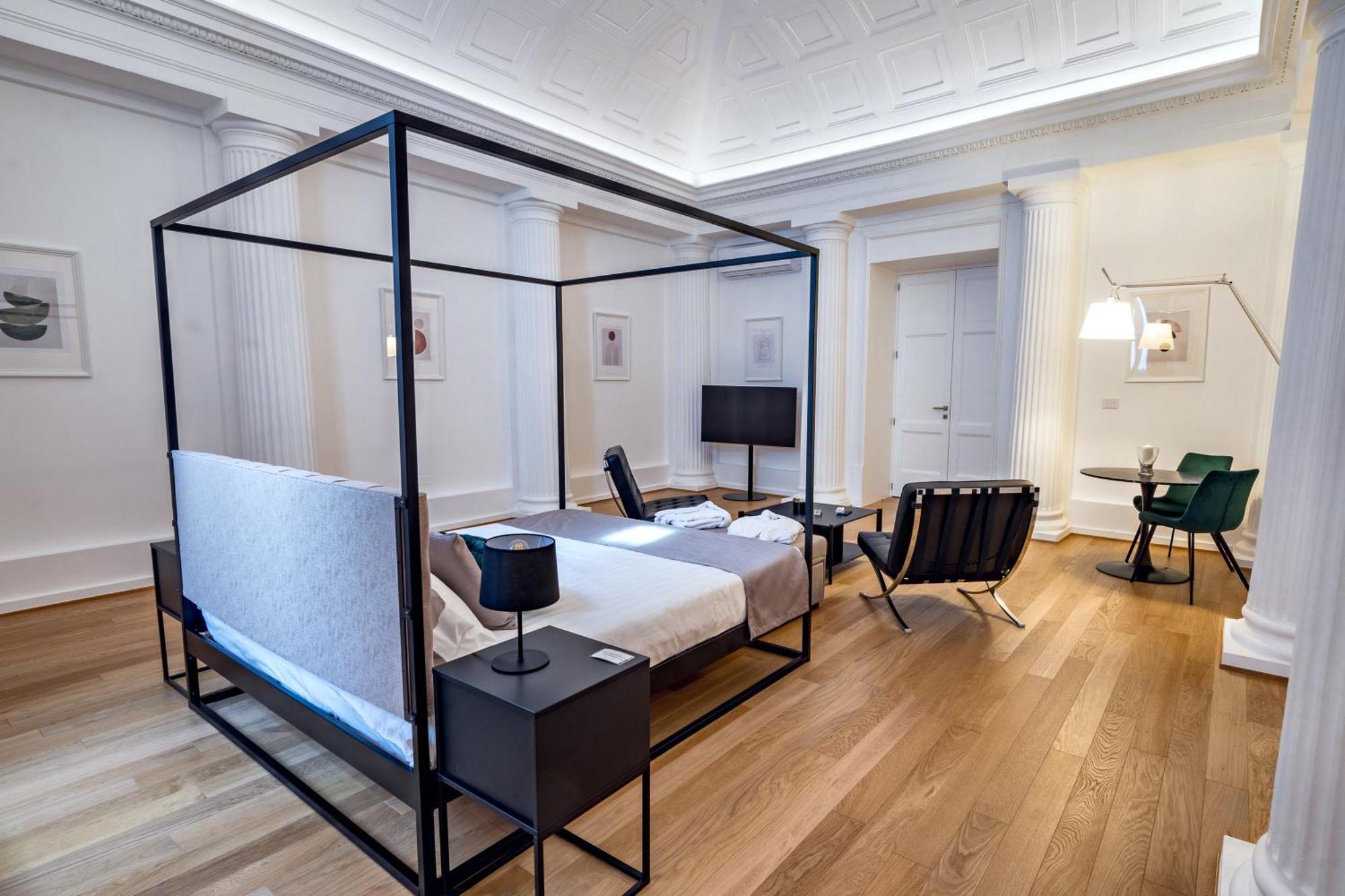 Corso Grand Suites Barletta Esterno foto